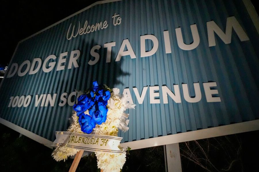 Farewell to a Legend Tributes Pour in for Dodgers Icon Fernando Valenzuela